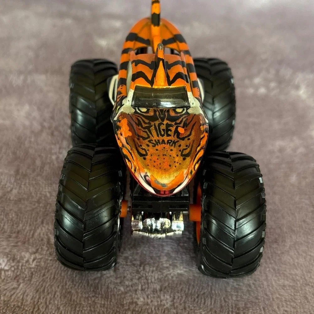 Hot Wheels Monster Trucks Tiger Shark Die-Cast 1:64 Orange Black Toy Car